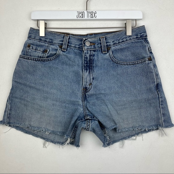 Levi’s 577 Vintage Jean Shorts - Picture 1 of 8